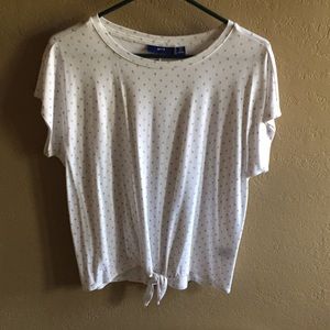 Short sleeve tie front shirt.